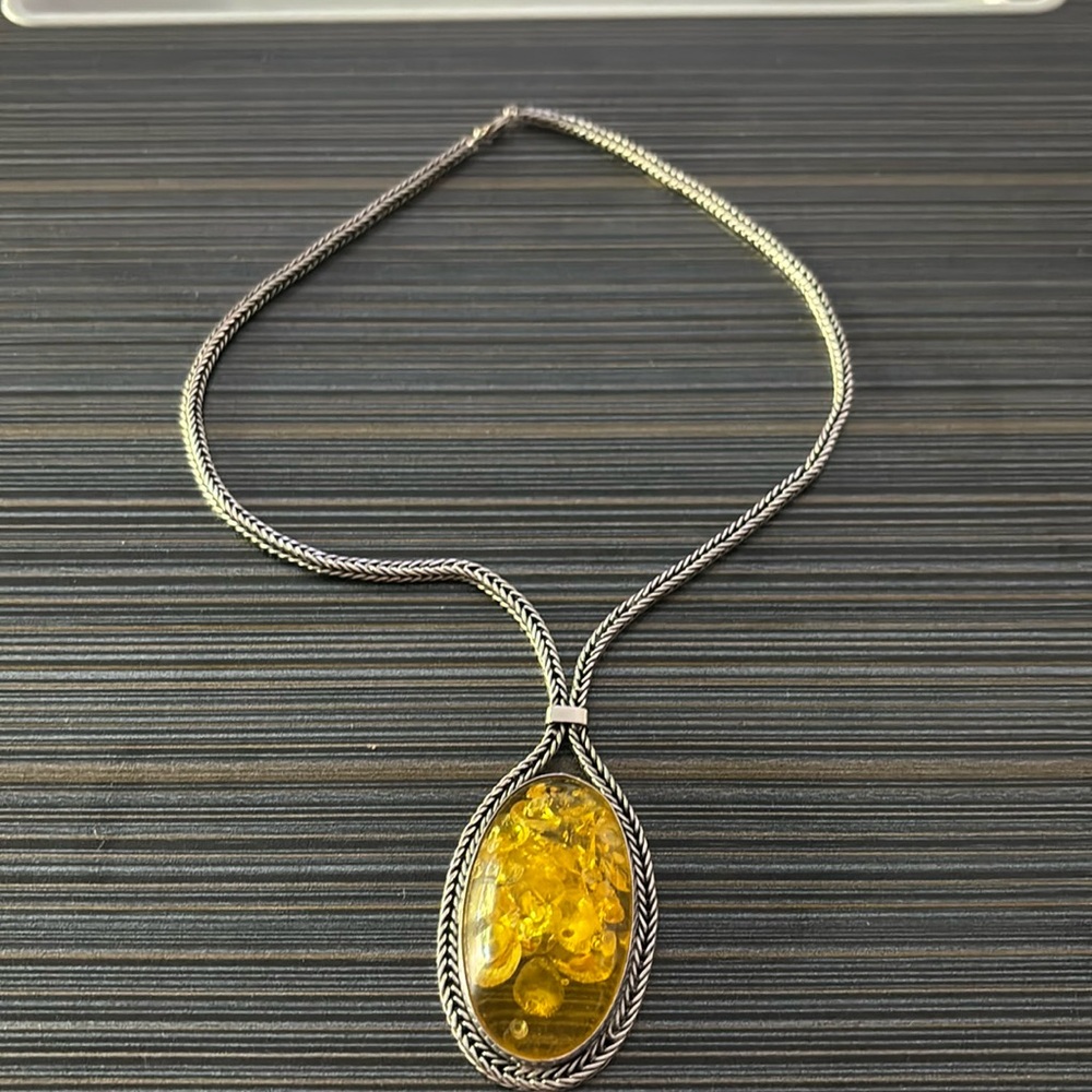 Vintage sterling silver necklace with 2.5” Amber center stone, total length 12”